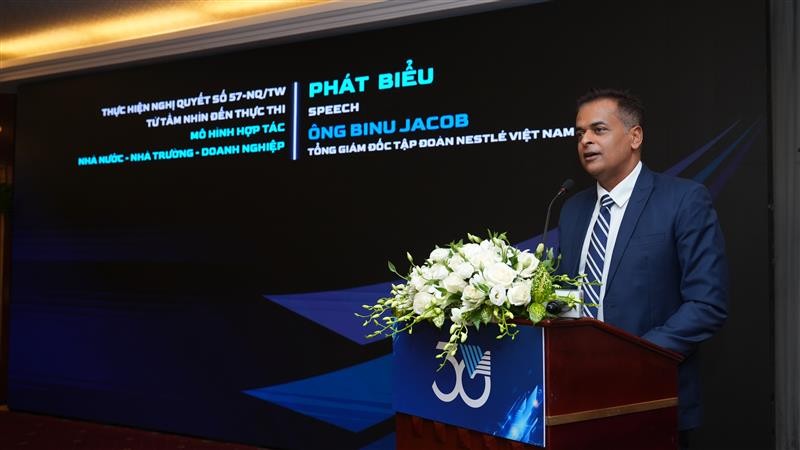 ong-binu-jacob-tong-giam-doc-nestle-viet-nam-nhan-manh-nestle-tin-vao-suc-manh-cua-tuoi-tre-doi-moi-sang-tao-va-chuyen-doi-so-1748331305.JPG