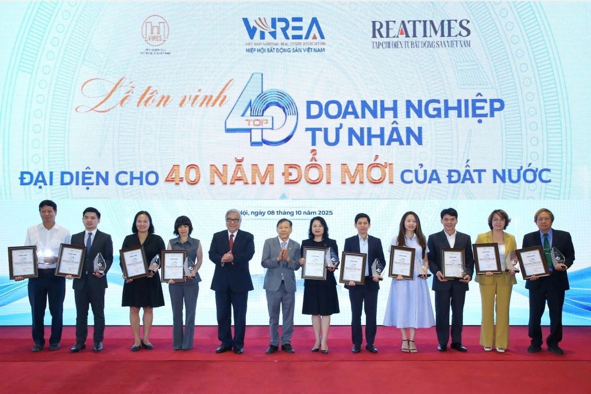 top-403-1760002701.jpg