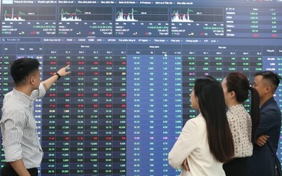 VN-Index tiệm cận kháng cự, khuyến nghị thận trọng và hạn chế mua đuổi