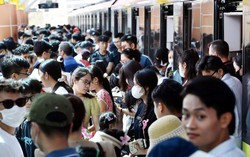 Ba nhóm người ở Việt Nam có thể được hỗ trợ thêm 5 triệu đồng/tháng nếu làm một việc, điều kiện là gì?