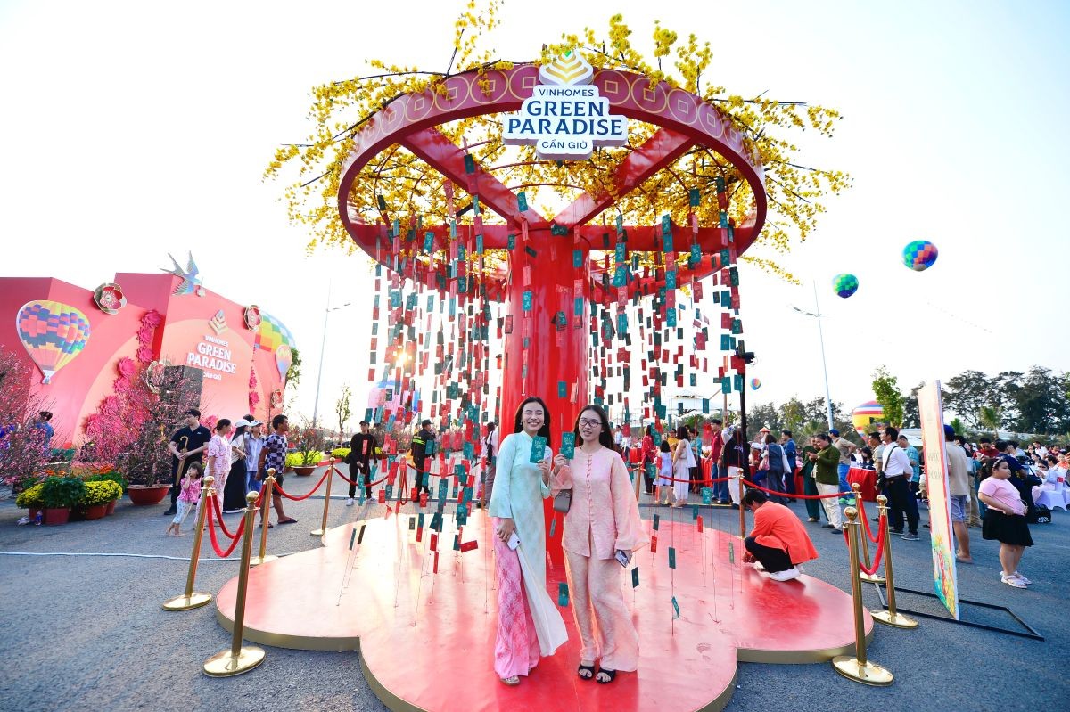 Về nước dự “Xuân quê hương”, Việt kiều ấn tượng trước diện mạo mới của “kỳ quan” Cần Giờ