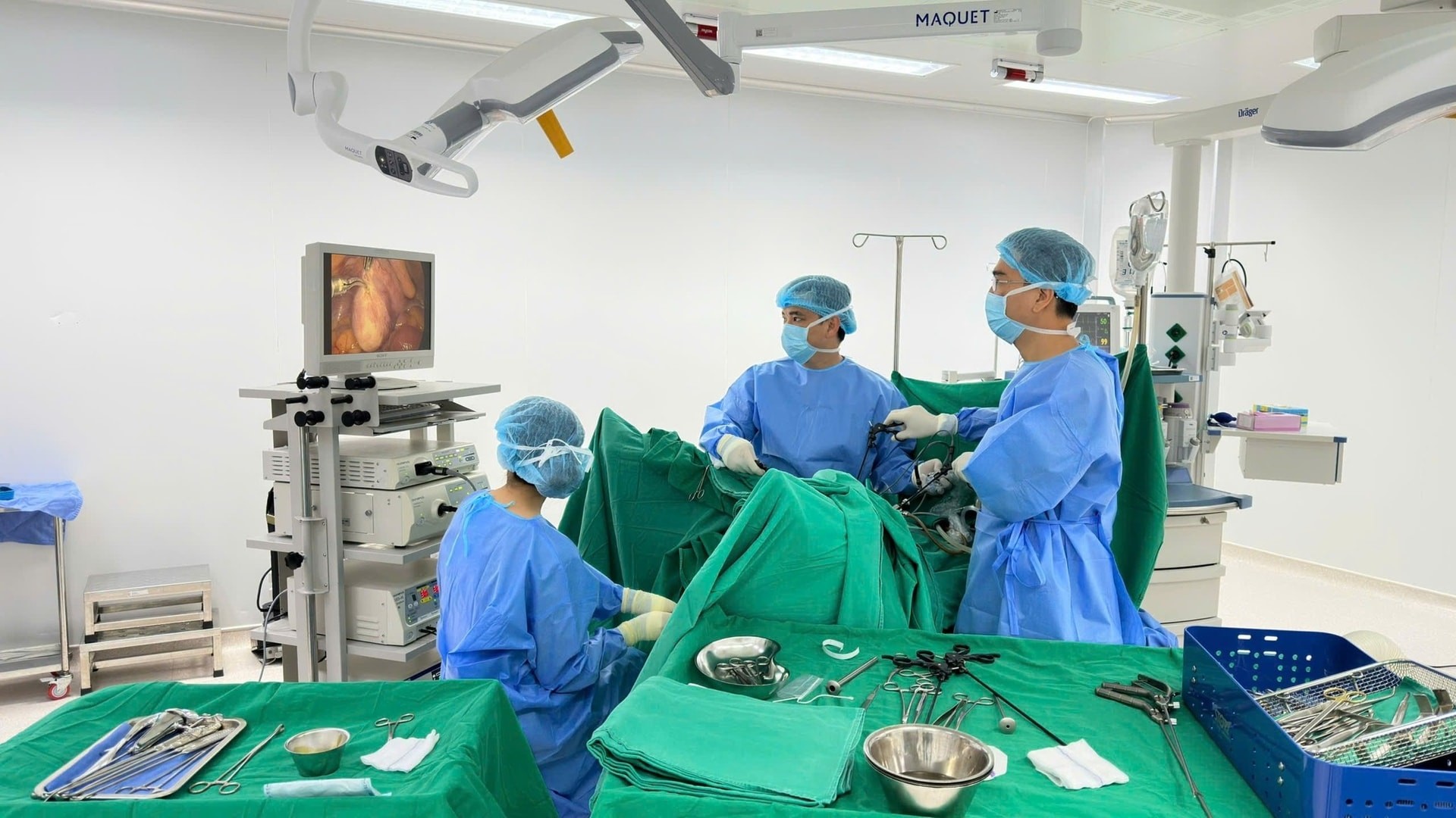 Phẫu thuật nội soi giúp người phụ nữ 73 tuổi trút bỏ mặc cảm 20 năm vì sa sinh dục