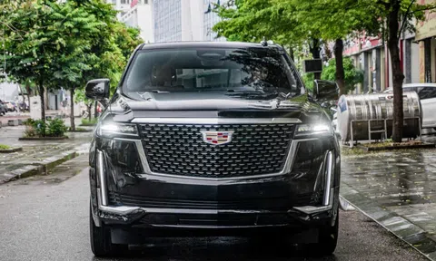 Chi tiết Cadillac Escalade ESV Premium Luxury 2022 tại Việt Nam