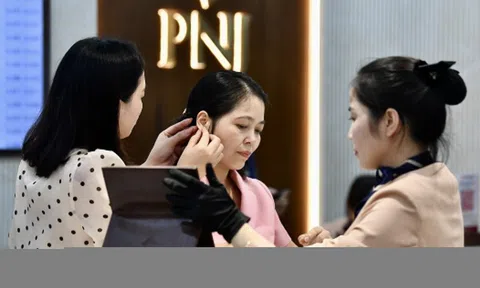 PNJ lãi thấp nhất 3 năm