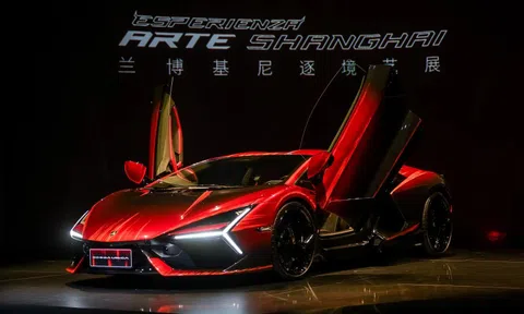 Lamborghini Revuelto Opera Unica độc nhất ra mắt tại Thượng Hải