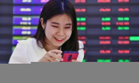 Cổ phiếu ngân hàng kéo VN-Index lên cao nhất 2 tháng