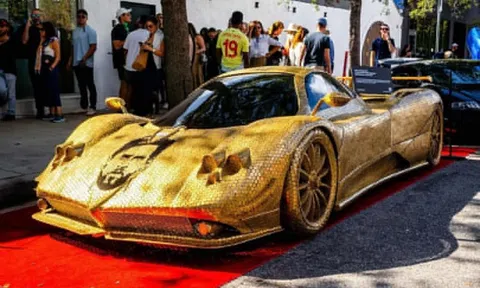 'Siêu xe' Pagani Zonda Capybara được làm từ hơn 100.000 đồng xu