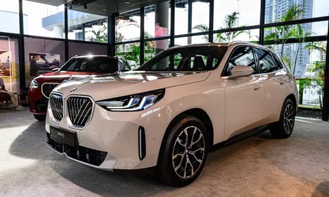 BMW X3 thế hệ mới ra mắt tại Singapore với thiết kế đầy tranh cãi