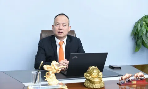 Chứng khoán APG: Cú sảy chân mang tên Louis Holdings và pha thoát hàng của Chủ tịch Nguyễn Hồ Hưng