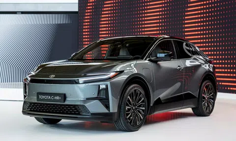 SUV điện Toyota C-HR+ ra mắt - chưa có giá, chạy tối đa 600 km