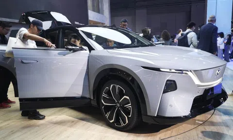 Hơn 10.000 người đặt cọc SUV điện của Mazda