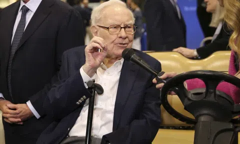 Tỷ phú Warren Buffett: Thuế quan không phải 'vũ khí' để đối đầu
