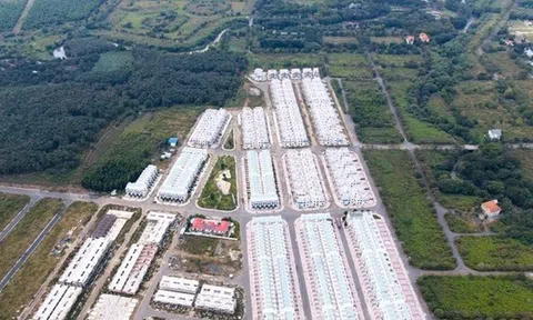 Hàng trăm người mua biệt thự 'ma' của LDG muốn nhận nhà