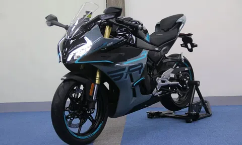 Chi tiết CFMoto 450SR S - sportbike đối đầu Honda CBR500R