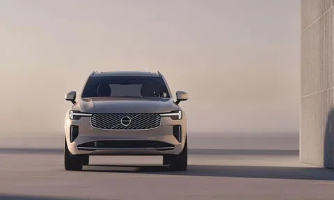 Gần nửa triệu xe Volvo bị lỗi camera lùi