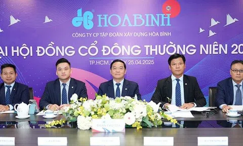 Hai lãnh đạo Xây dựng Hòa Bình đăng ký giao dịch cổ phiếu HBC