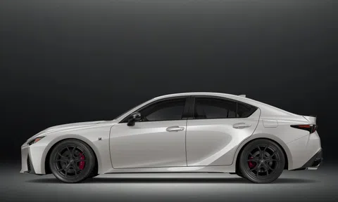 Lexus IS 500 Ultimate Edition - Lời tri ân cuối dành cho động cơ V8