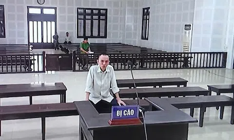 Dùng danh xưng luật sư "giăng bẫy" giấc mơ đổi đời