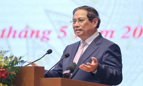 Thủ tướng: 'Doanh nghiệp đề xuất, cứ ỉm đi là không được'