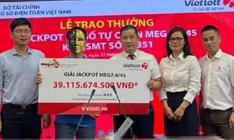 Cụ ông U80 ở Hà Nội trúng xổ số độc đắc hơn 39 tỷ đồng