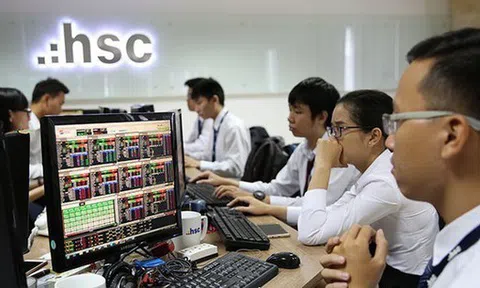 HSC chốt danh sách cổ đông để chào bán gần 360 triệu cổ phiếu
