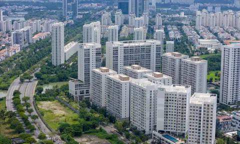Nghịch lý trên thị trường căn hộ TP.HCM