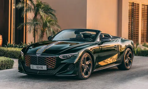 Siêu phẩm Bentley Batur Convertible xuất hiện tại Dubai