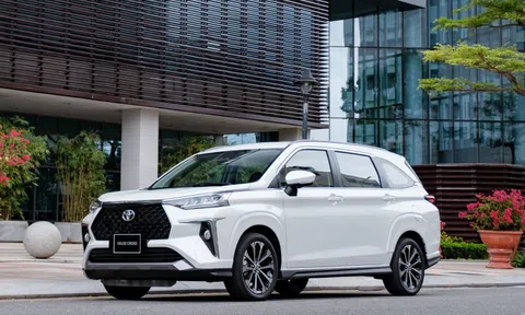 Loạt xe gia đình giá rẻ đua khuyến mại dịp hè