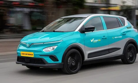 Tài xế taxi bị khởi tố vì trục lợi chính sách ưu đãi của công ty