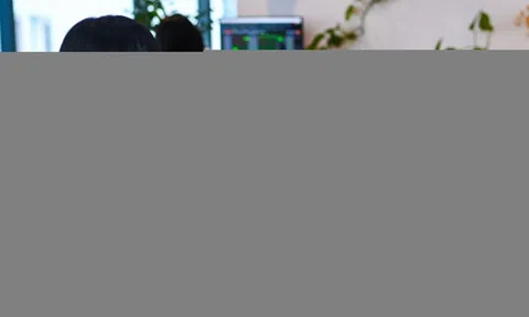 Chứng khoán bị chốt lời