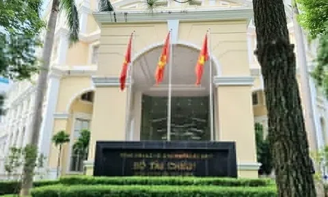 Một đơn vị thuộc Bộ Tài chính có 10 lãnh đạo vụ, 12 lãnh đạo phòng
