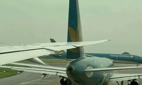 Hãng bay nói gì về vụ 2 máy bay va quệt tại Nội Bài?