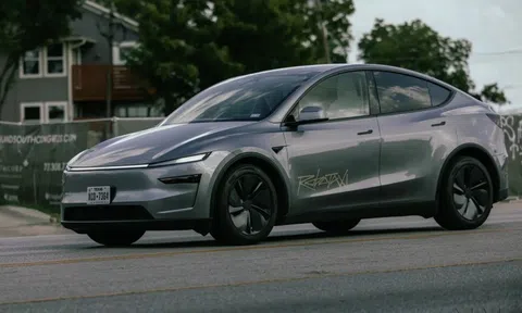 Tesla Model Y 'bí ẩn' được phát triển cho chương trình Robotaxi