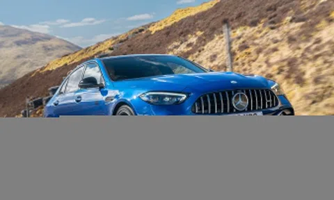 Mercedes-AMG thừa nhận thất bại với động cơ 4 xy-lanh