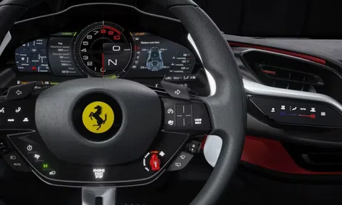 Ferrari thừa nhận phím cảm ứng trên ôtô là sai lầm