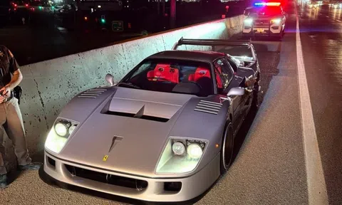 Tông hỏng siêu xe Ferrari F40, tài xế container tại Mỹ vội bỏ trốn