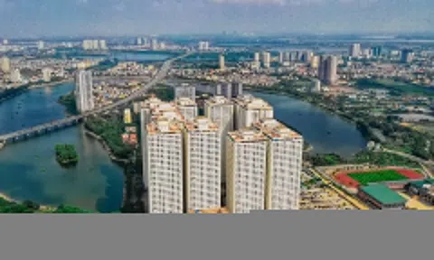 'Thị trường bất động sản có thể dư thừa nguồn cung'