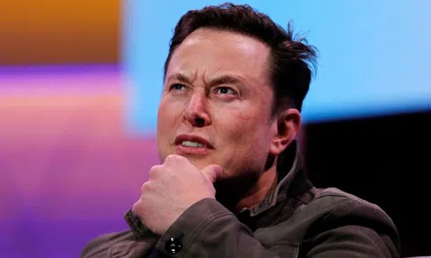 Cổ phiếu Tesla lao dốc vì Musk lập đảng mới