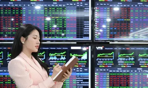 Chứng khoán rực rỡ như pháo hoa, hơn 1,3 tỷ USD 'sang tay' chớp nhoáng