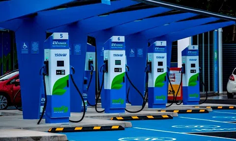 Hà Nội hướng tới việc cấm xe xăng vào vành đai, doanh nghiệp niêm yết nào hưởng lợi?