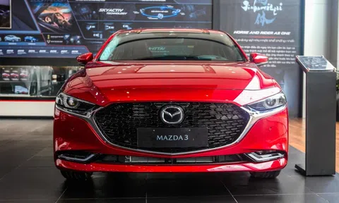 'Đầu đuôi' bê bối trang bị khiến Mazda bị kiện