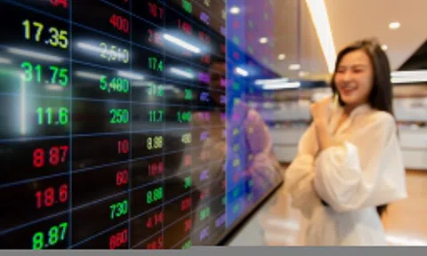 Cổ phiếu Vingroup tăng mạnh, VN-Index áp sát đỉnh lịch sử