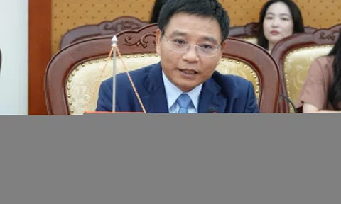 Bộ trưởng Tài chính làm việc với FTSE Russell về nâng hạng chứng khoán