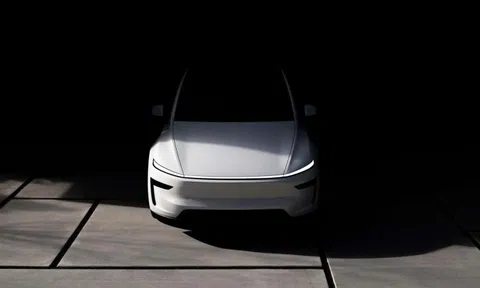 Tesla tiết lộ danh tính mẫu xe giá rẻ