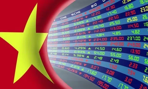 Tiền ồ ạt đổ vào chứng khoán khi VN-Index vượt đỉnh lịch sử, thanh khoản khớp lệnh cao kỷ lục