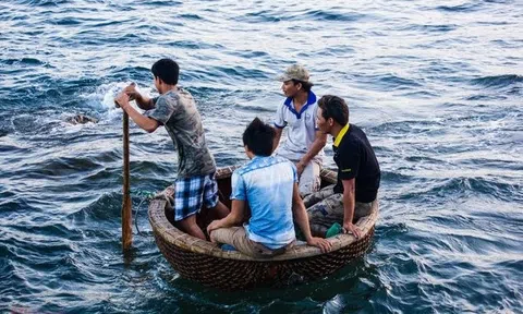 Nhà đầu tư 'full cash' có nên 'nhặt nhạnh' cổ phiếu ở thời điểm này?