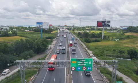 'Ông lớn' hạ tầng TP.HCM mất hơn nửa tiền lãi vì hụt thu tài chính