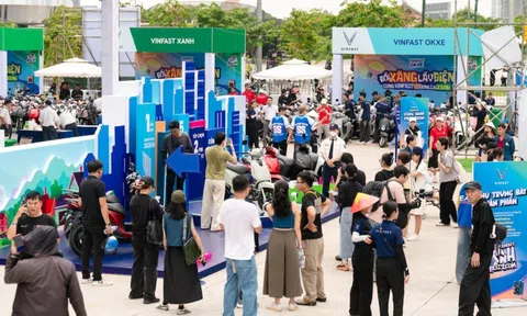 VinFast Evo Grand lần đầu xuất hiện tại 'VinFast Xanh Fest Icon'