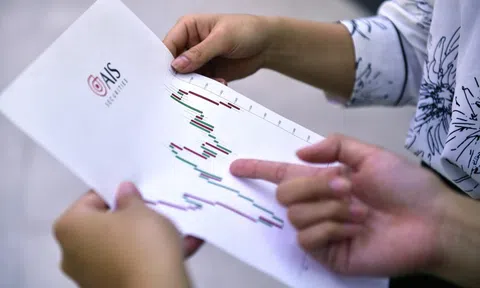 Vì sao nhiều ngân hàng muốn ‘thâu tóm’ công ty chứng khoán?