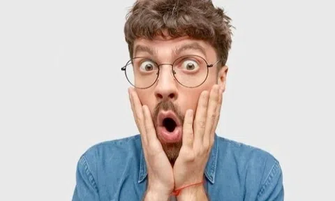 Chủ tịch một công ty chứng khoán bất ngờ muốn bán sạch cổ phiếu